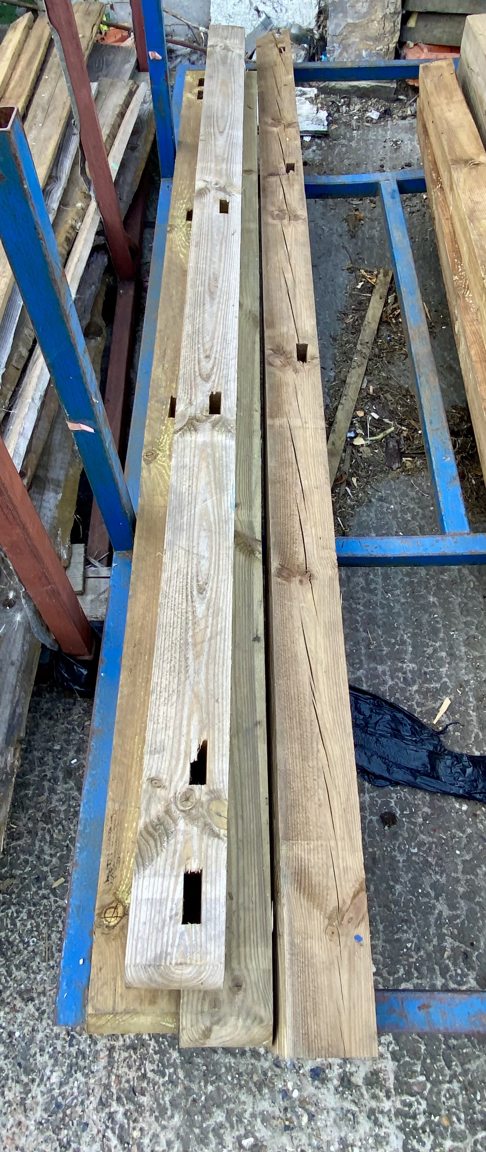 Lot 201: 3x 2.7m + 1x 3m Treated Timber Posts (125mm x 100mm / 5x4) – Grade B / Rejects – Post & Rail Fencing & DIY
