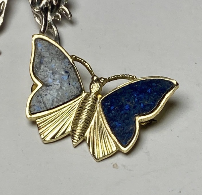 3x-vintage-butterfly-bundle-2x-brooches-1x-silver-tone-pendant-necklace-034-3