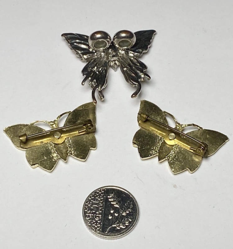 3x-vintage-butterfly-bundle-2x-brooches-1x-silver-tone-pendant-necklace-034-5