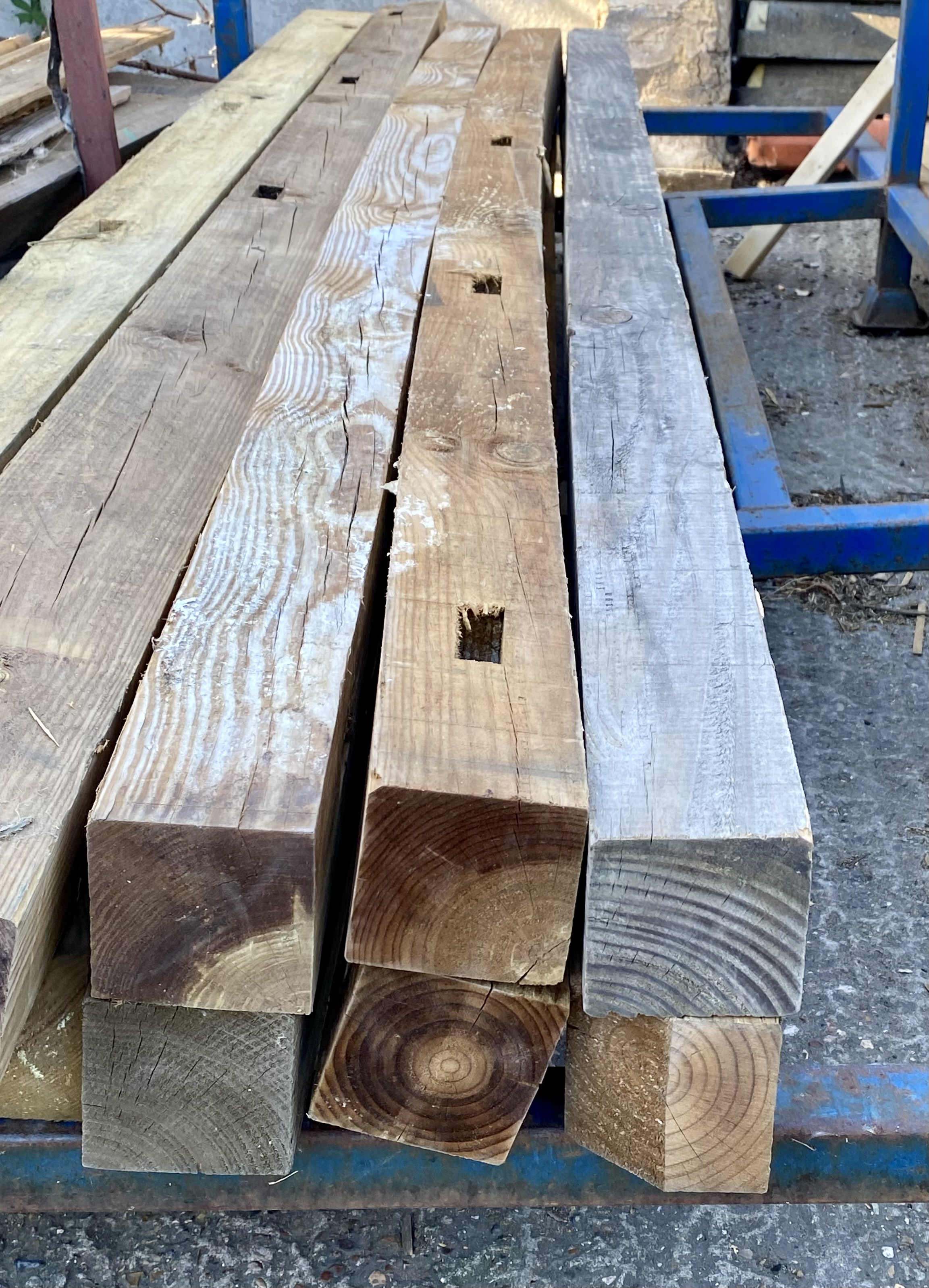 6x-2-7m-treated-timber-posts-100mm-x-100mm-4x4-grade-b-rejects-fencing-landscaping-job-lot-202-3