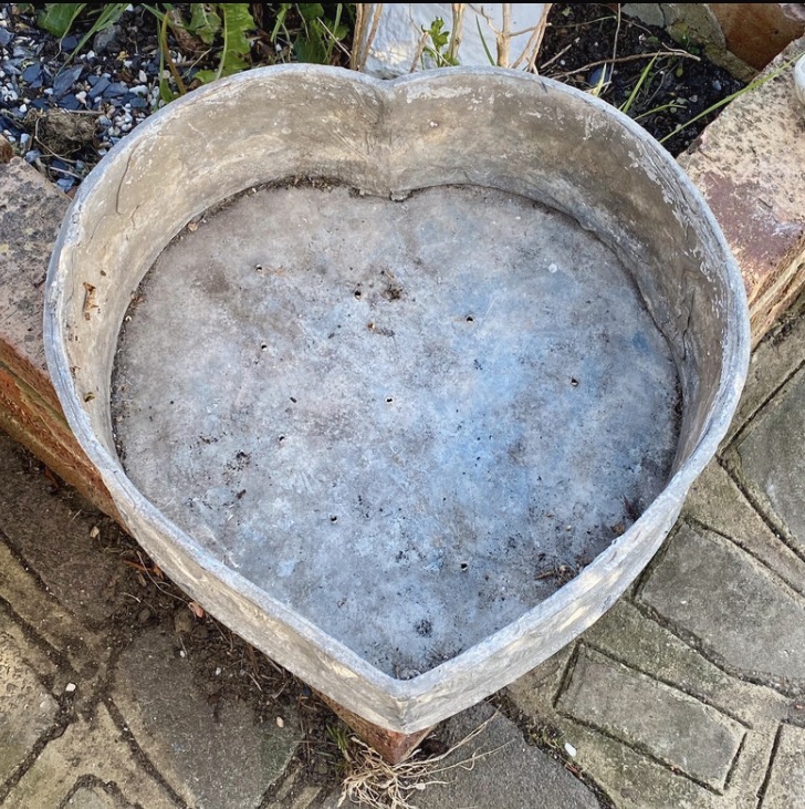 antique-heart-lead-planter-heavy-solid-lead-trough-cherub-dog-frieze-007-2