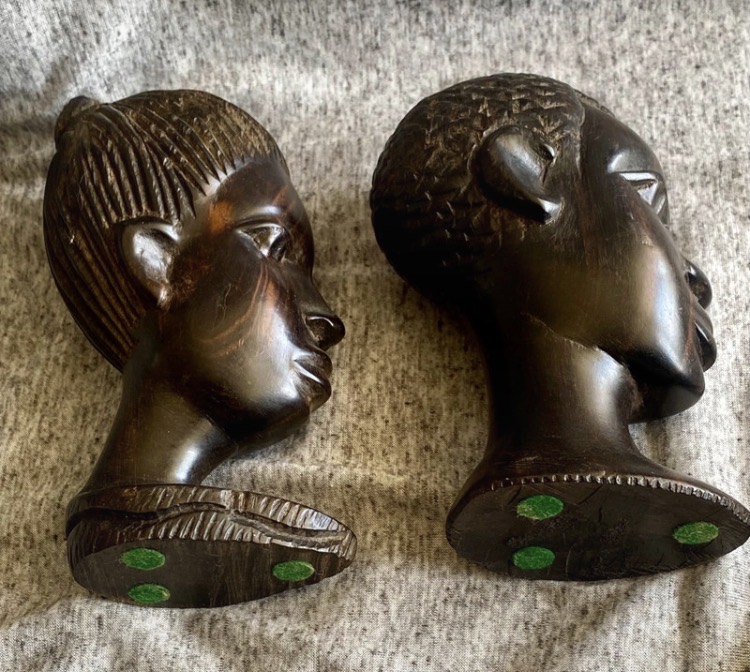 beautiful-pair-of-vintage-hand-carved-african-ebony-wood-busts-014-4