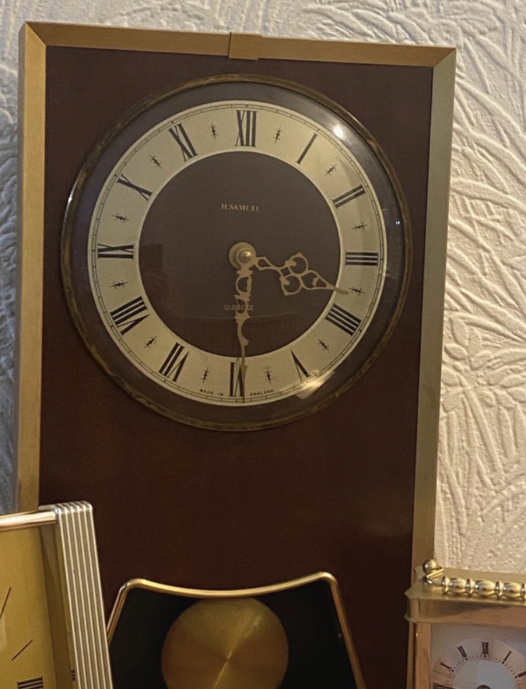 bundle-of-3-vintage-clocks-spares-or-repairs-upcycle-project-props-010-4