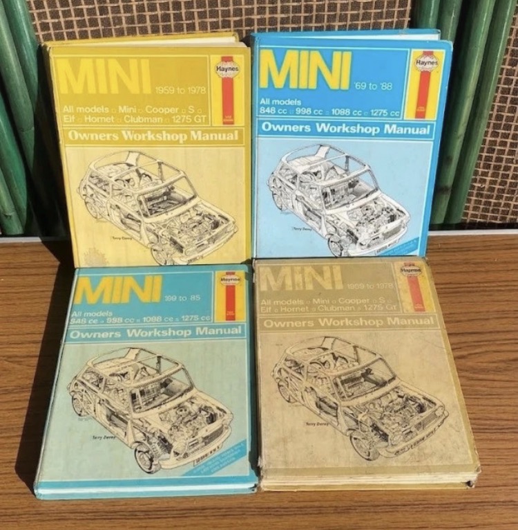 Lot 077: Bundle of 4 Vintage Classic Mini Haynes Owners Workshop Manuals (1959-1988)