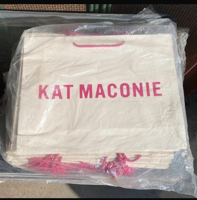 full-pack-of-50-x-authentic-kat-maconie-designer-paper-bags-302-3