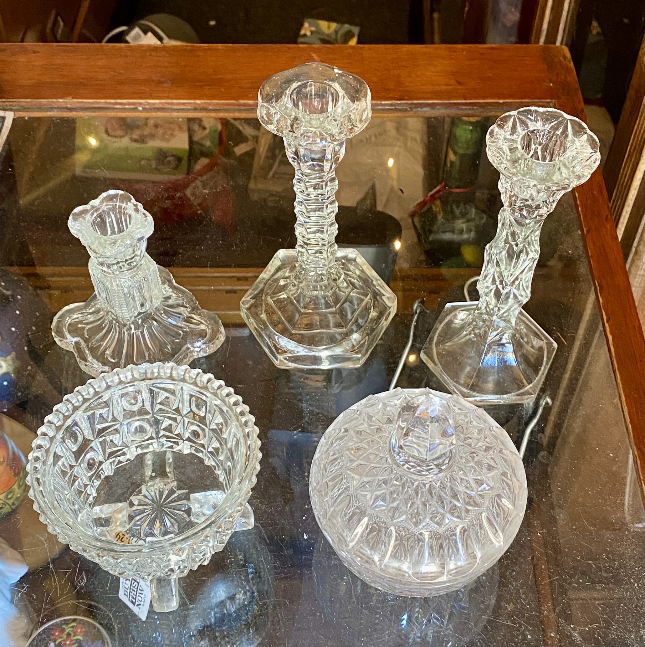 job-lot-of-5-vintage-clear-pressed-glass-items-candlesticks-hobnail-bowl-lidded-pot-211-2