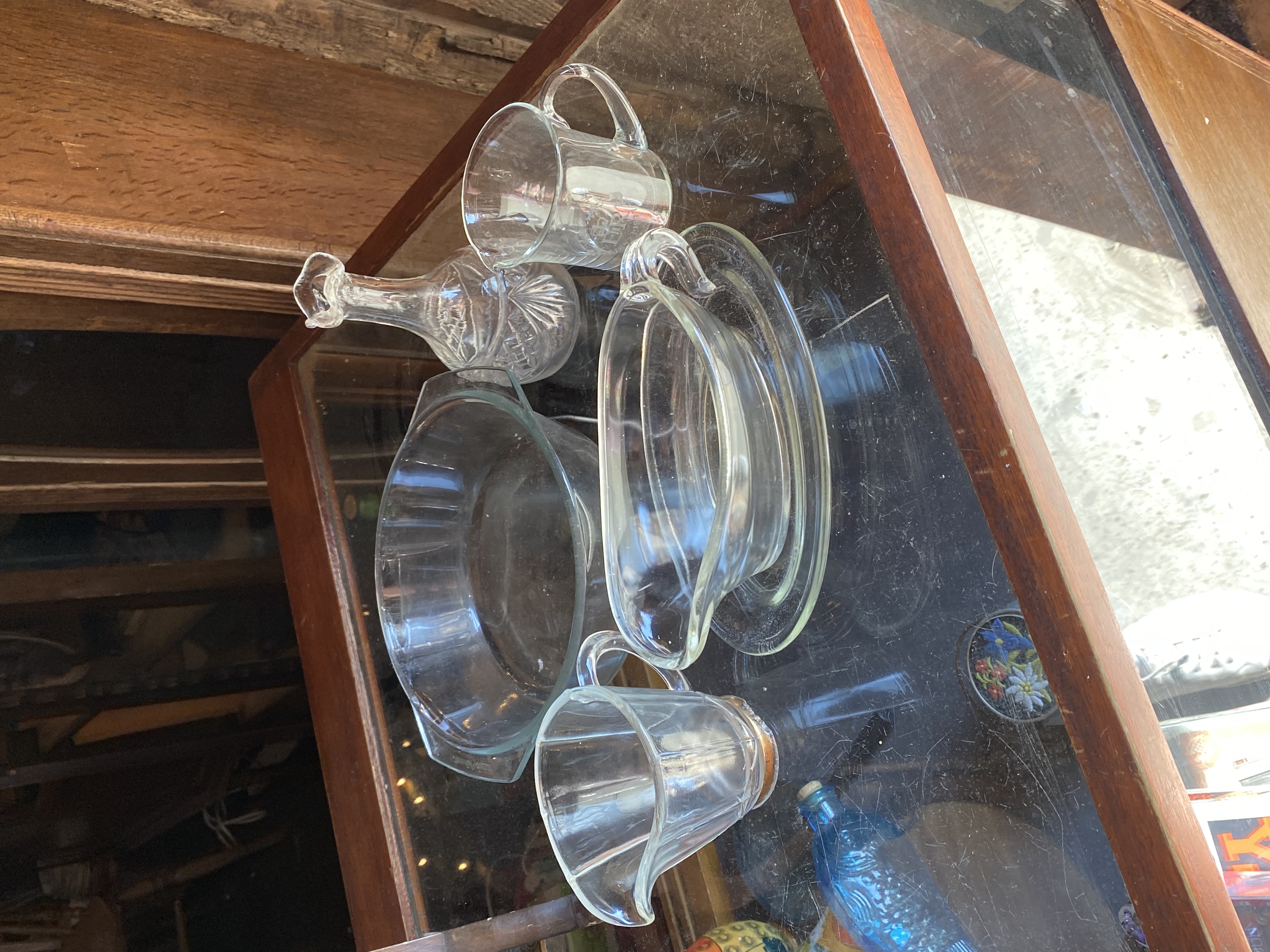 Lot 232: Job Lot Vintage & Retro Clear Glassware – 1977 Silver Jubilee Jug, Decanter, Gravy Boat & Pyrex