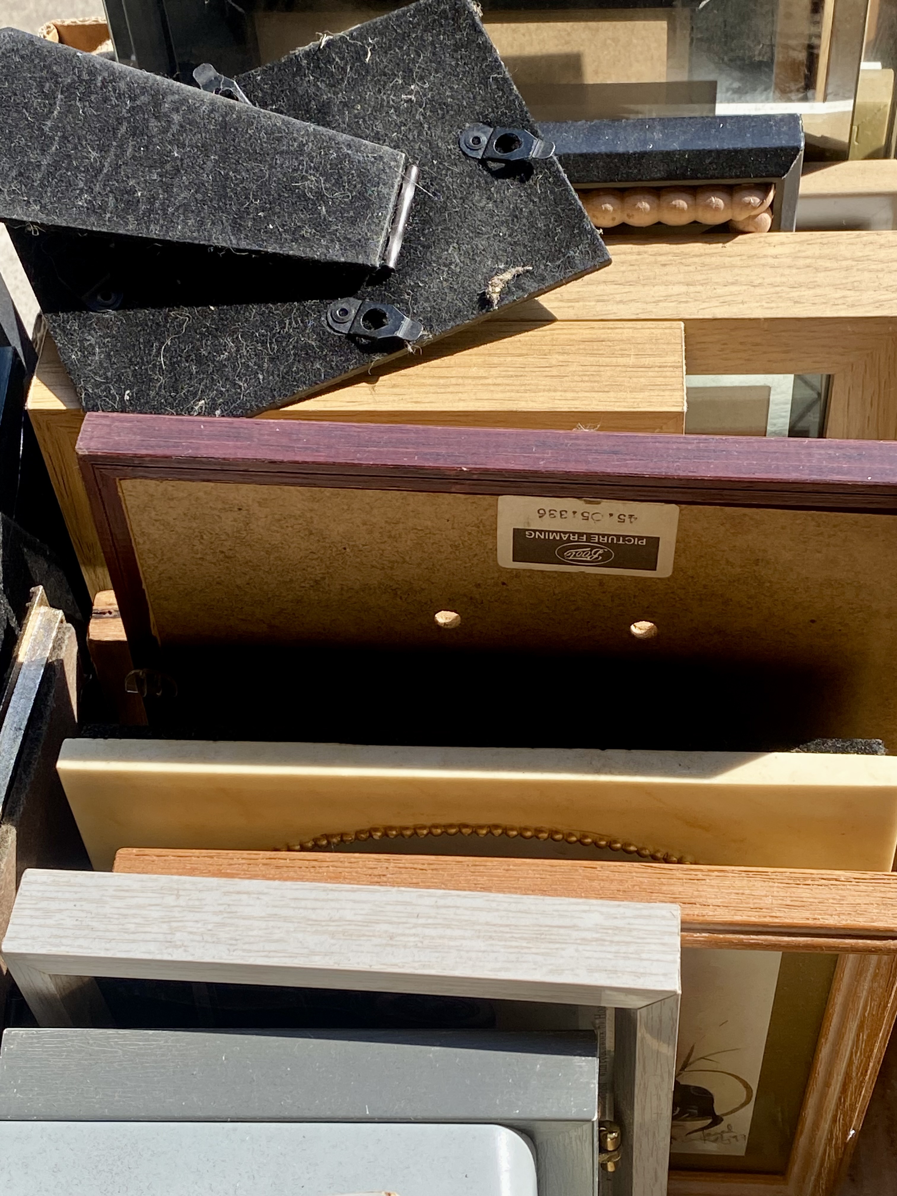 large-mixed-job-lot-of-vintage-modern-picture-photo-frames-various-styles-sizes-265-3