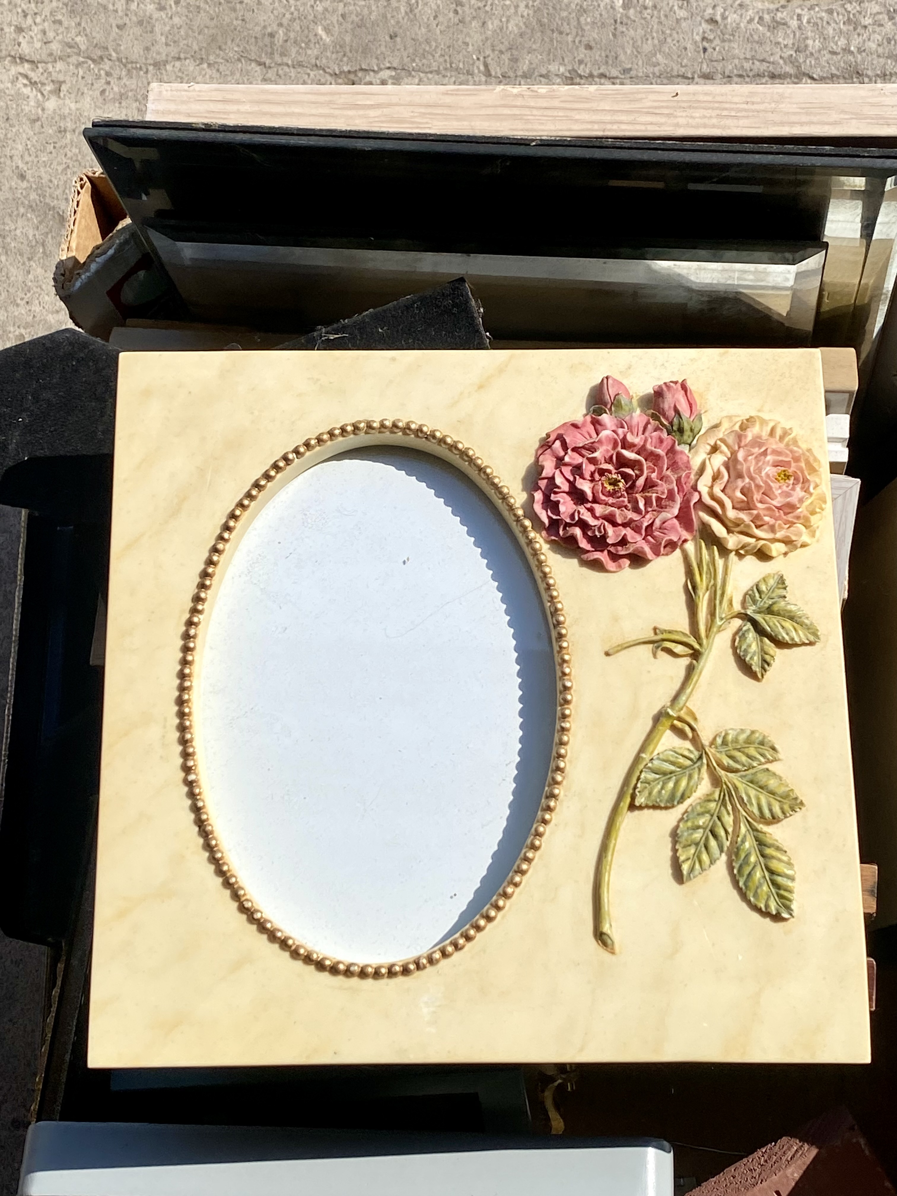 large-mixed-job-lot-of-vintage-modern-picture-photo-frames-various-styles-sizes-265-5