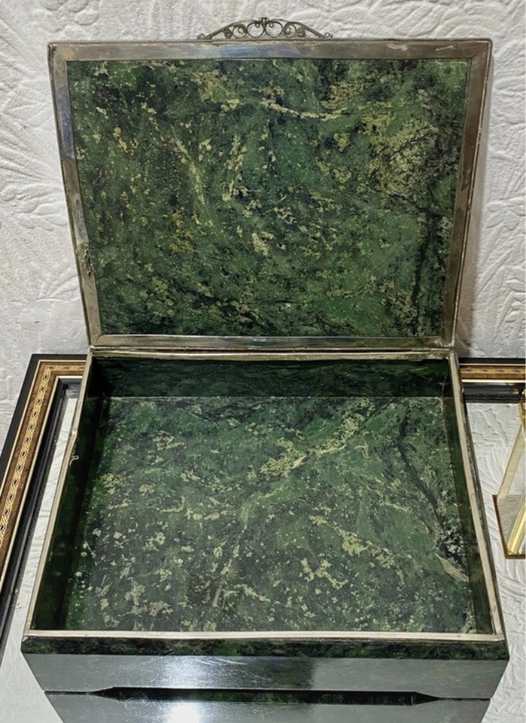large-vintage-russian-malachite-stone-mosaic-casket-23cm-jewellery-box-018-2
