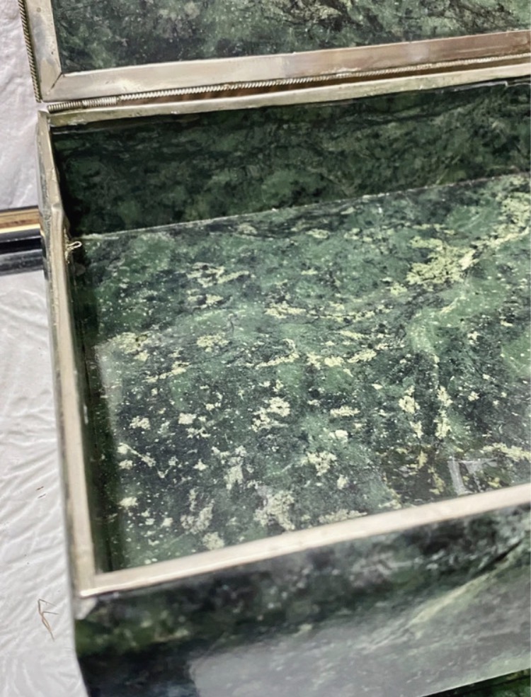 large-vintage-russian-malachite-stone-mosaic-casket-23cm-jewellery-box-018-3