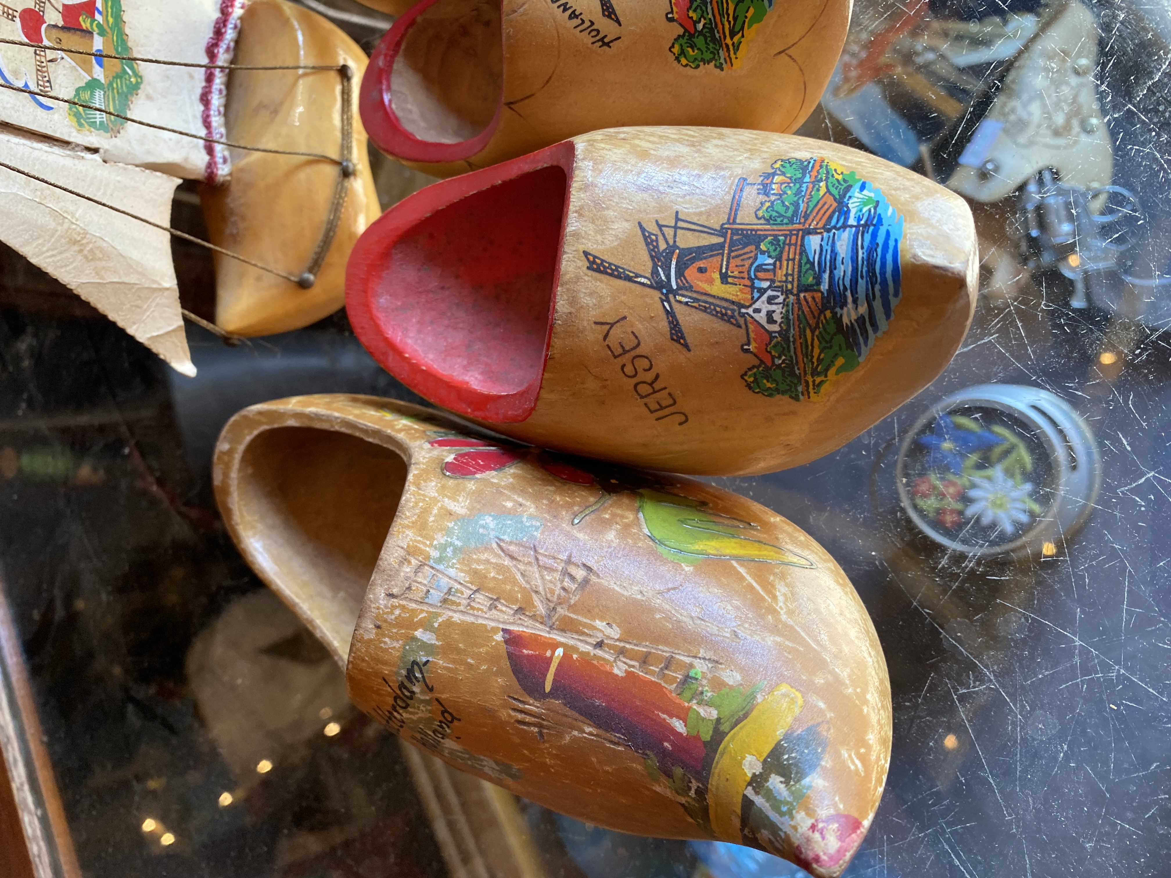 lot-of-vintage-dutch-channel-islands-wooden-clogs-clog-sailboat-souvenirs-228-2