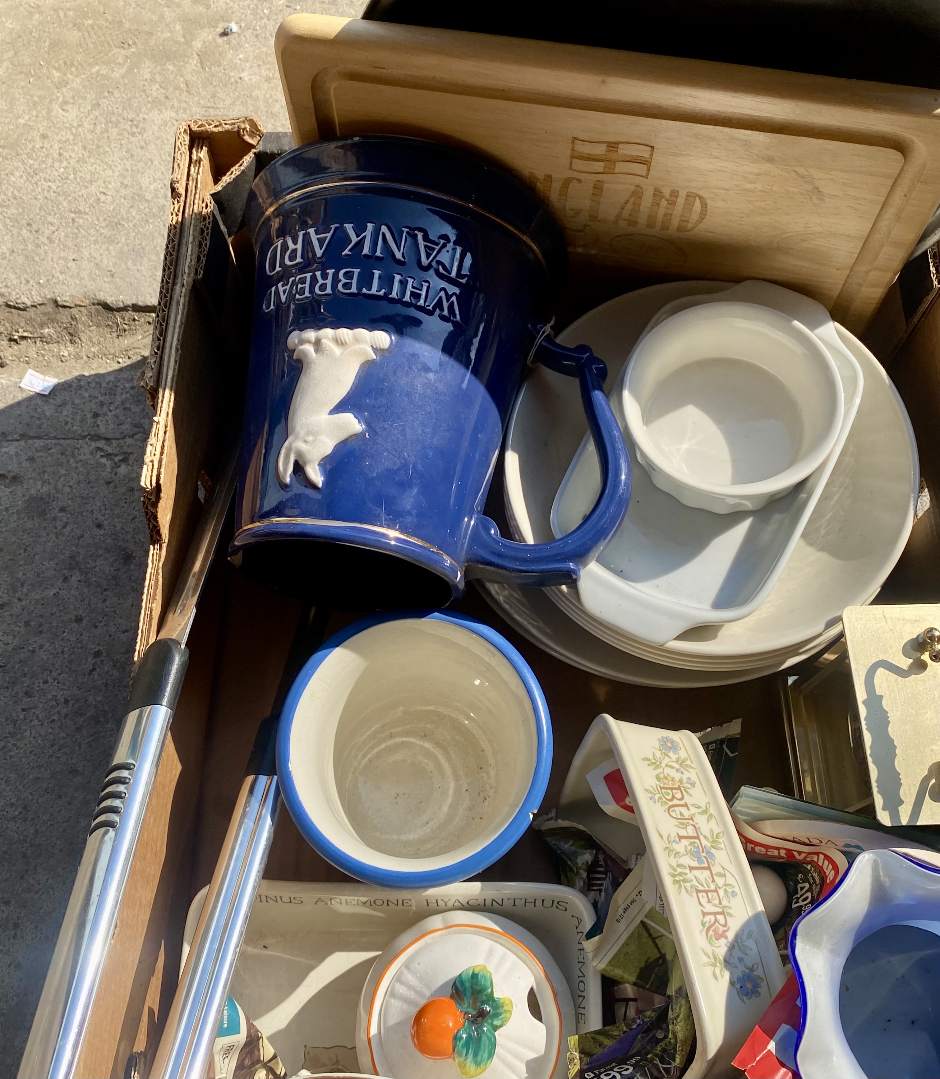 mixed-job-lot-ceramics-homeware-whitbread-tankard-blue-glassware-kitchenware-sold-as-found-266-2