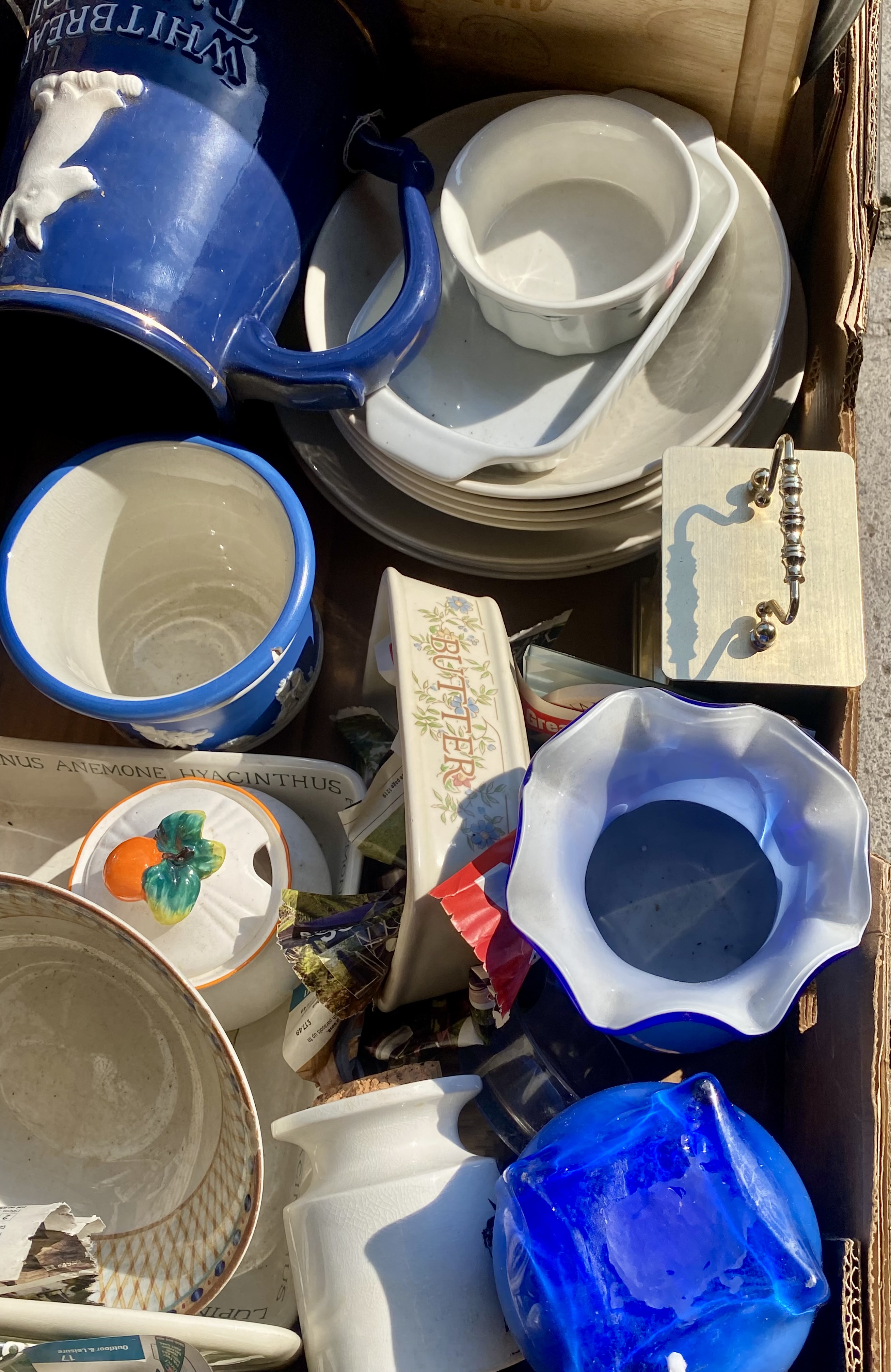 mixed-job-lot-ceramics-homeware-whitbread-tankard-blue-glassware-kitchenware-sold-as-found-266-3