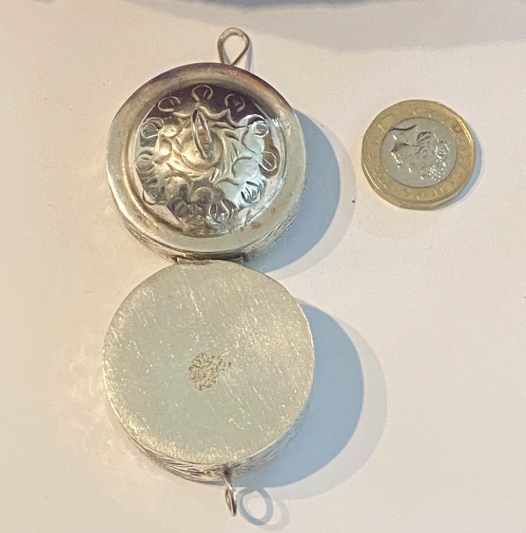 pair-of-antique-victorian-edwardian-silver-plated-trinket-pill-boxes-151-9