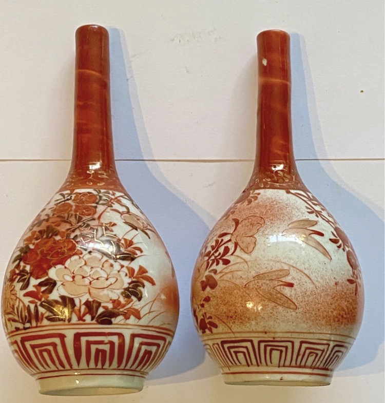 pair-of-vintage-japanese-kutani-porcelain-sake-bottles-bud-vases-17-5cm-293-2