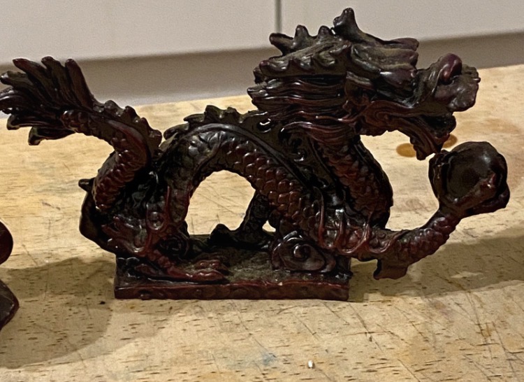 set-of-4-vintage-chinese-red-resin-figurines-dragon-money-toad-rat-monkey-270-4