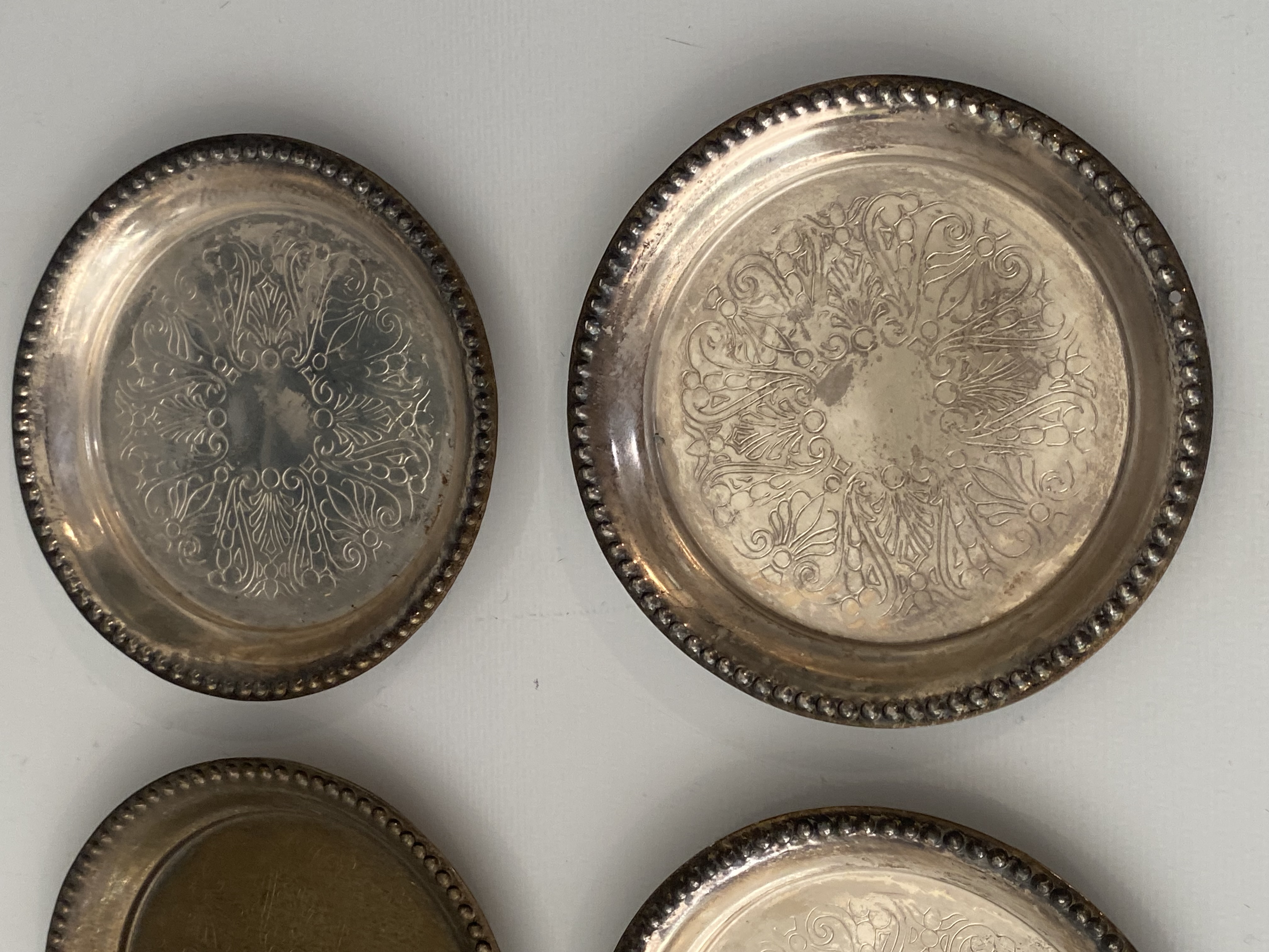 set-of-4-vintage-silver-plated-drinks-wine-bottle-coasters-beaded-rim-10cm-290-2