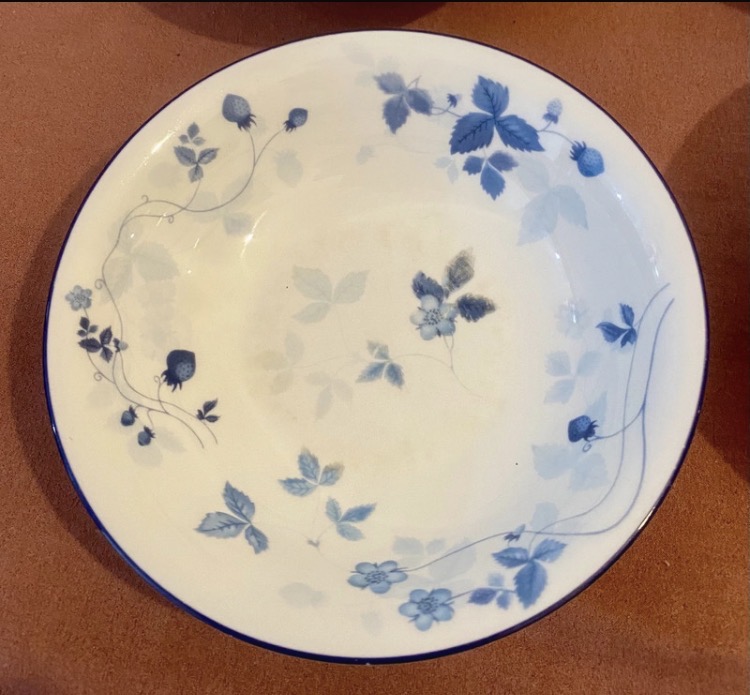 set-of-4-vintage-wedgwood-wild-strawberry-cereal-bowls-made-in-england-083-2