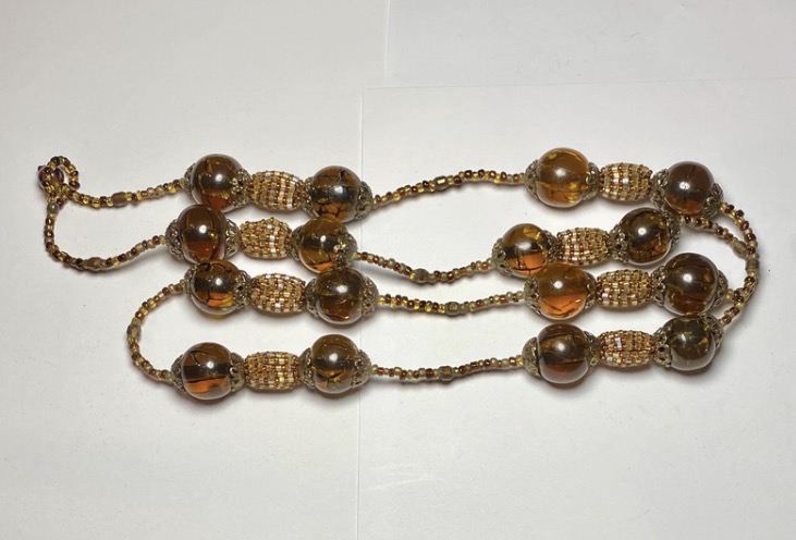 Lot 038: Stunning Vintage Faux Amber Statement Necklace – 103cm Rope Length