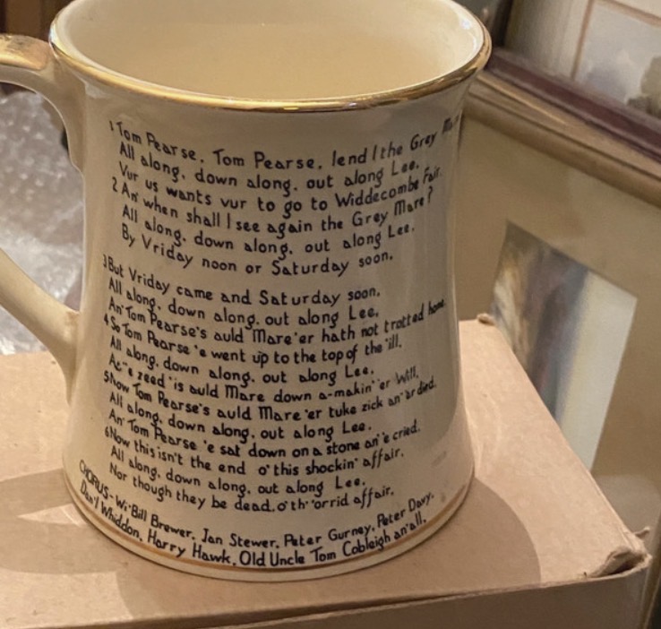 vintage-1930s-crown-devon-musical-tankard-widecombe-fair-090-3