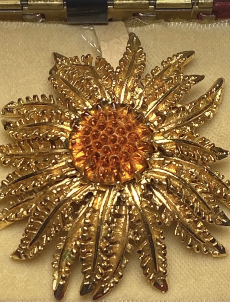 vintage-1960s-sarah-coventry-autumn-splendor-sunflower-brooch-box-054-5