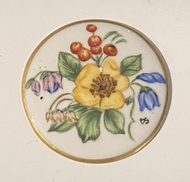 vintage-1963-signed-swedish-hand-painted-ceramic-brooch-miniature-plaque-153-2