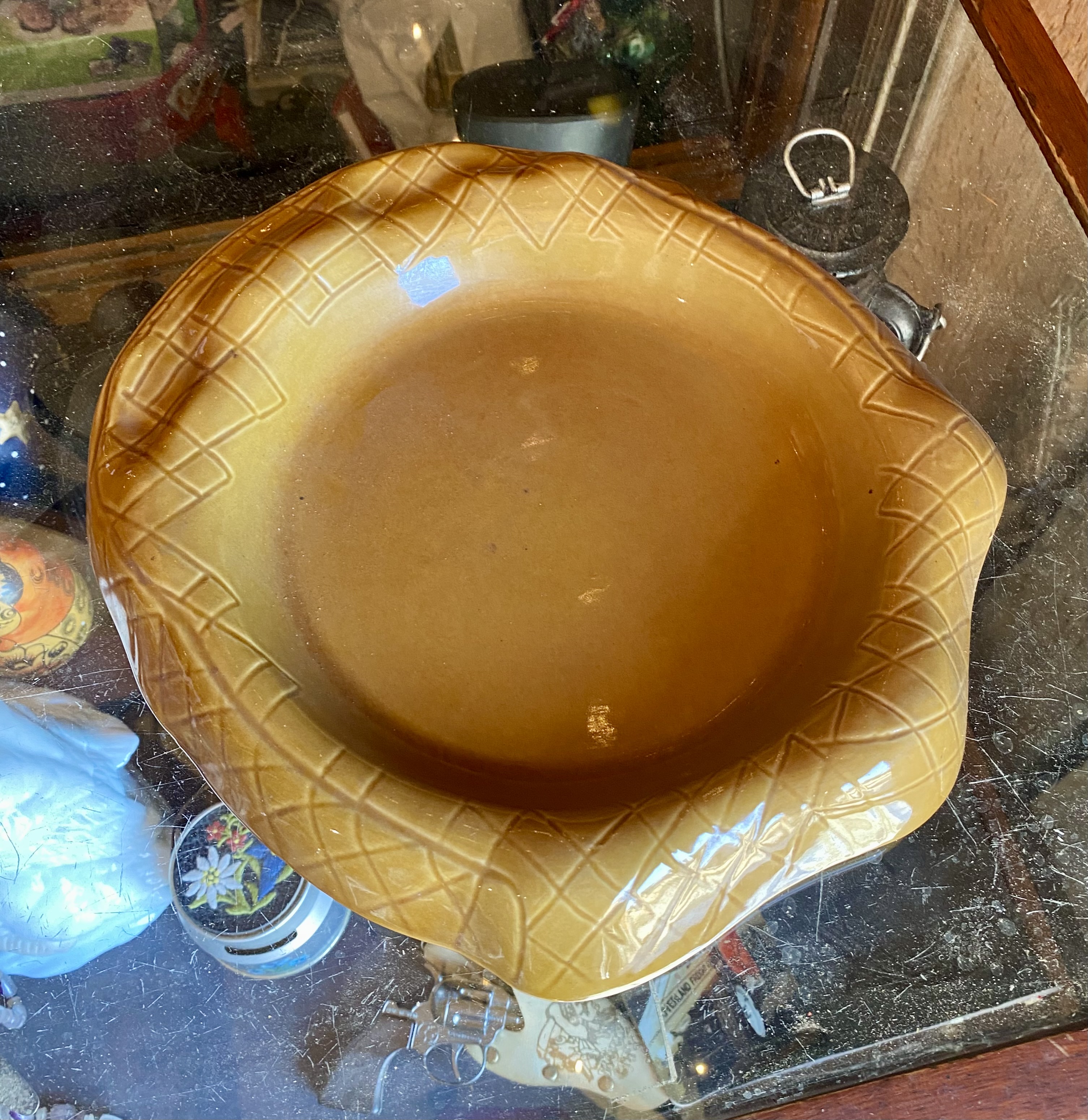 vintage-1970s-amber-glaze-ceramic-pie-dish-lattice-rim-waffle-design-28cm-218-2