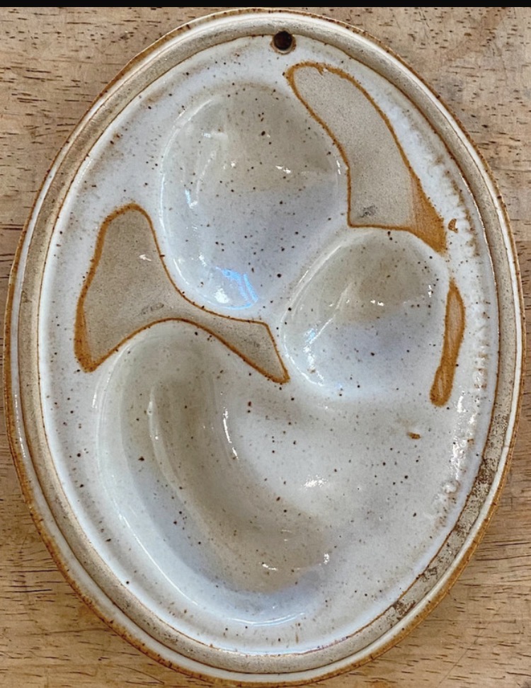 vintage-1970s-grayshott-pottery-stoneware-wall-plaque-mother-child-high-relief-269-2