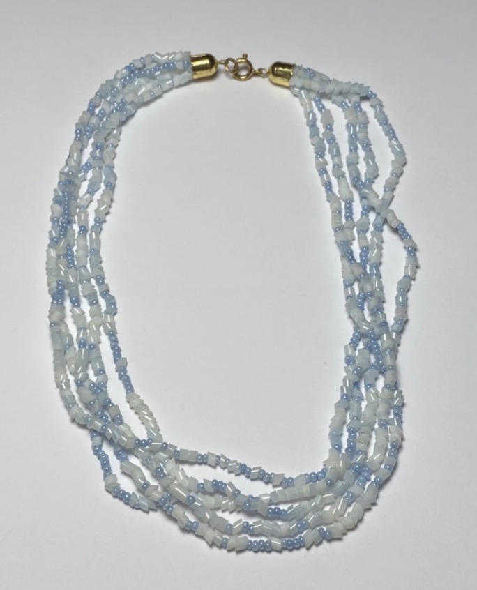 Lot 036: Vintage 80s Blue & White Multi-Strand Glass Bead Torsade Necklace 41cm