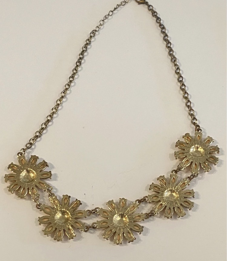 vintage-80s-peach-floral-statement-necklace-retro-daisy-bib-168-3
