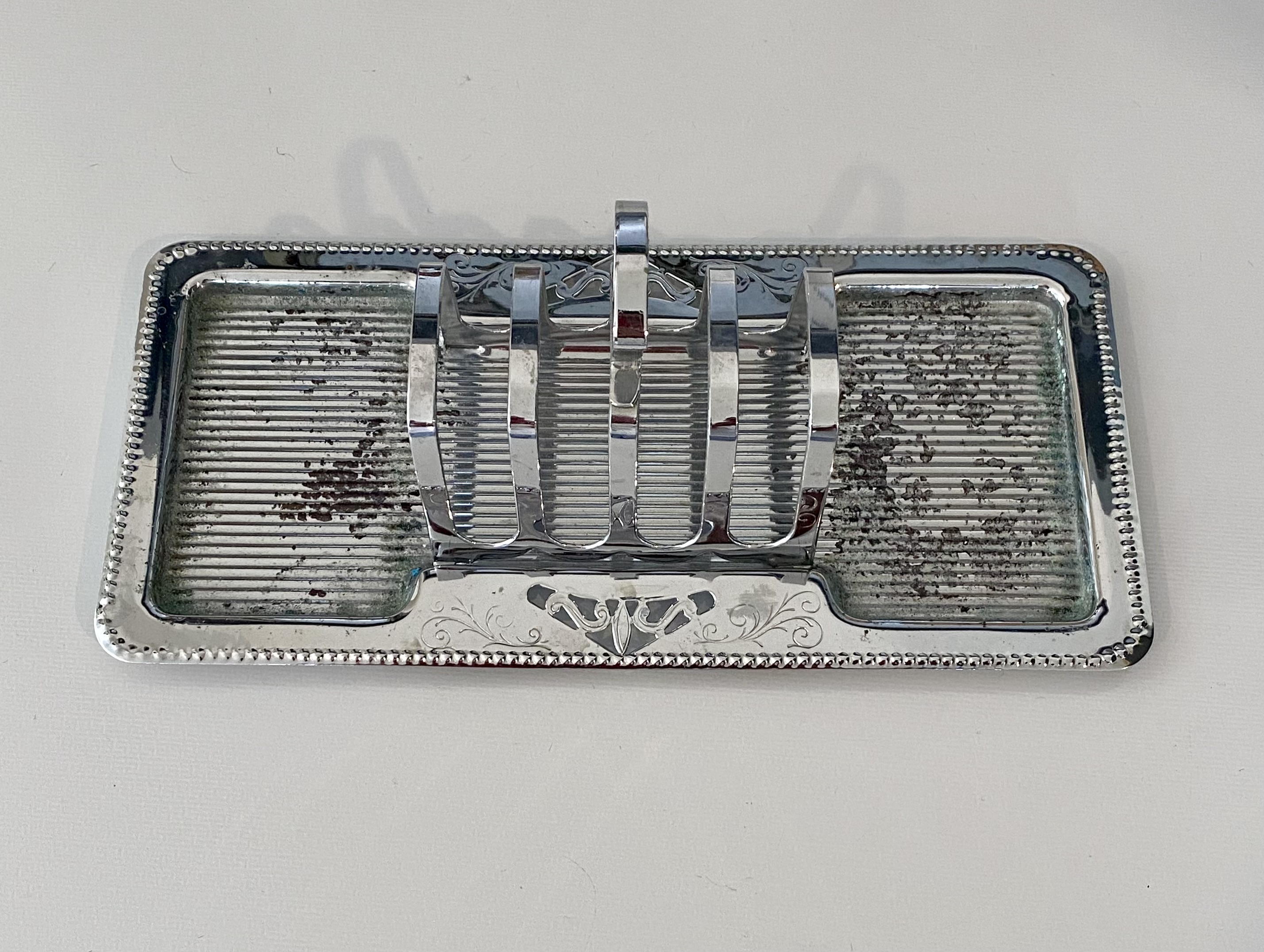vintage-art-deco-silver-plated-toast-rack-butter-dish-set-celtic-plate-england-287-4