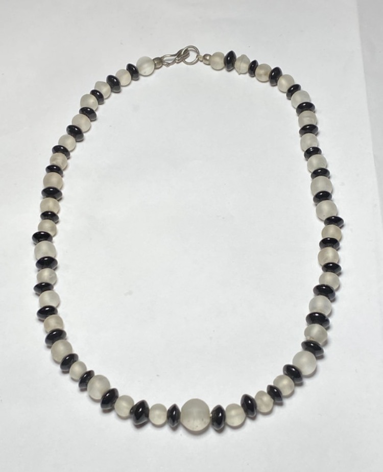 Lot 155: Vintage Art Deco Style Frosted Satin Glass Bead Necklace - Monochrome 48cm