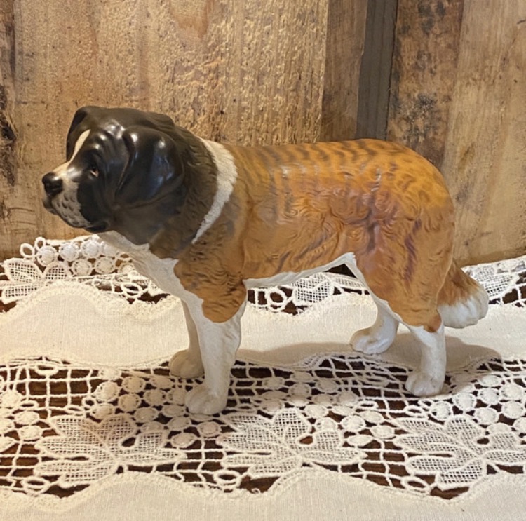 Lot 030: Vintage Beswick St Bernard Dog Figurine - Model 2221 "Corna Garth Stroller"