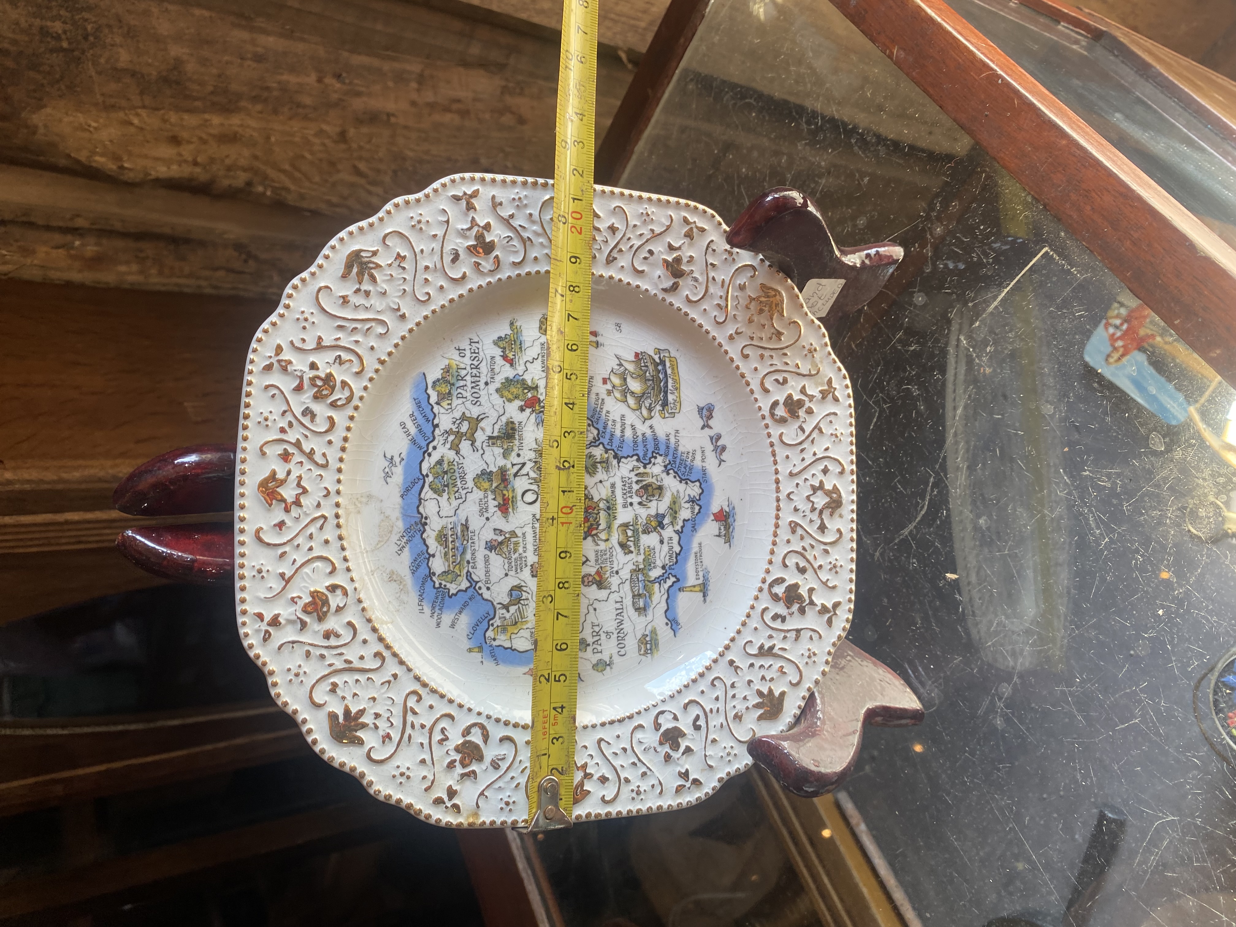 vintage-britannia-designs-devon-pictorial-map-plate-gold-filigree-border-21-5cm-246-3