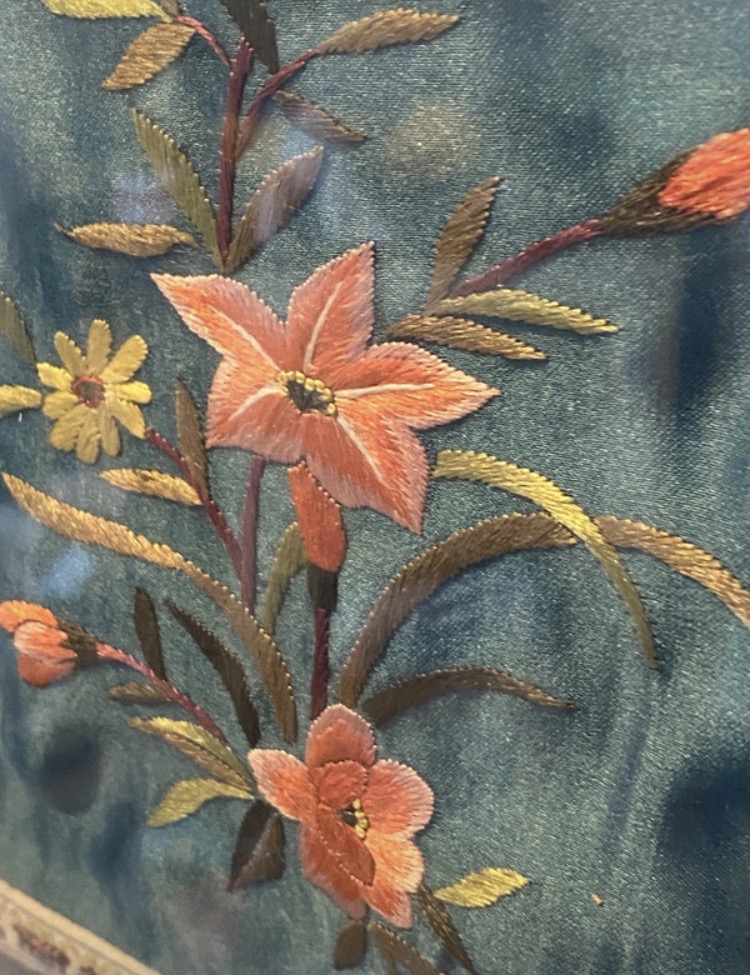 vintage-chinese-silk-embroidery-framed-floral-art-039-3