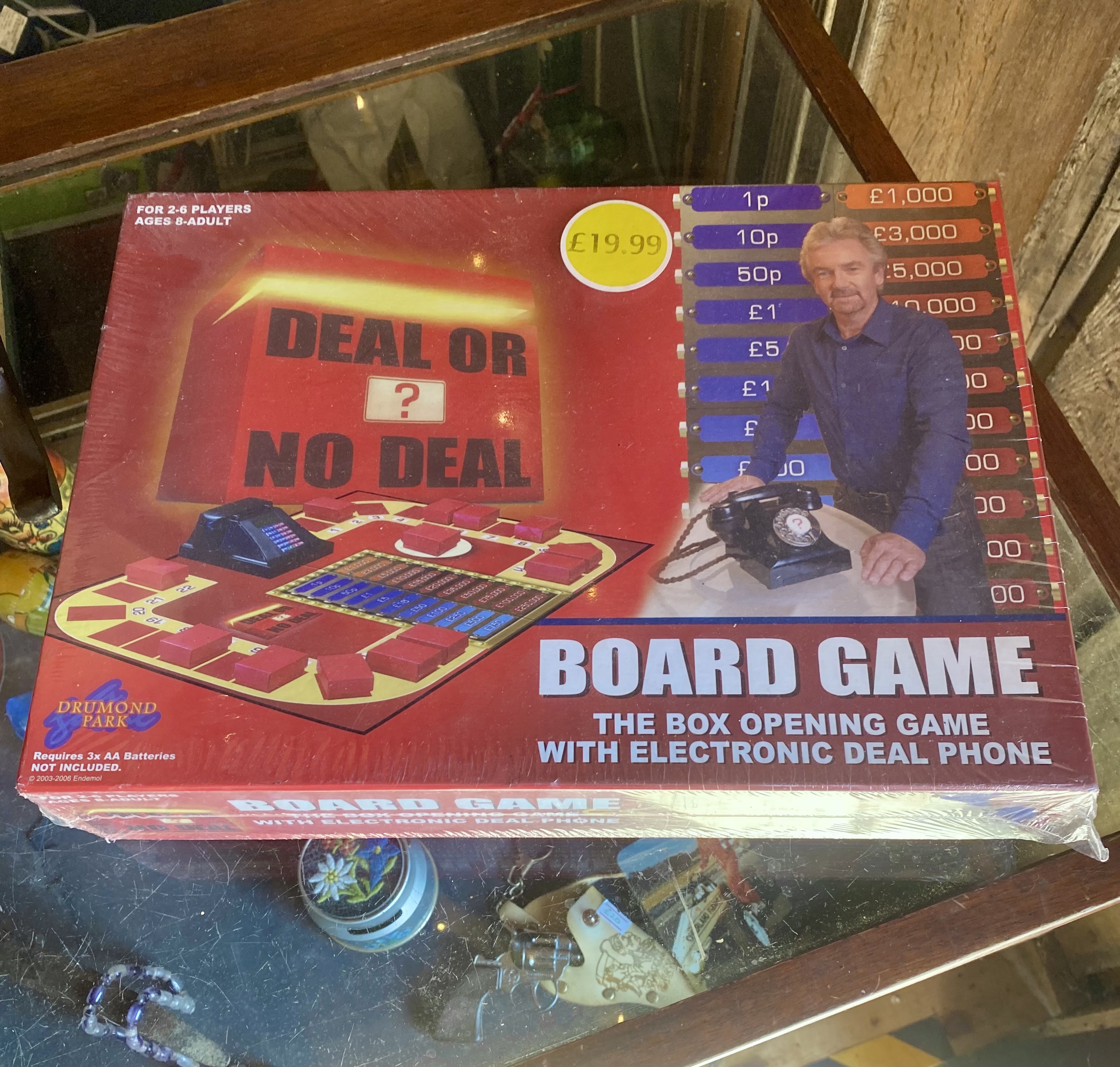 vintage-deal-or-no-deal-board-game-drumond-park-factory-sealed-234-3