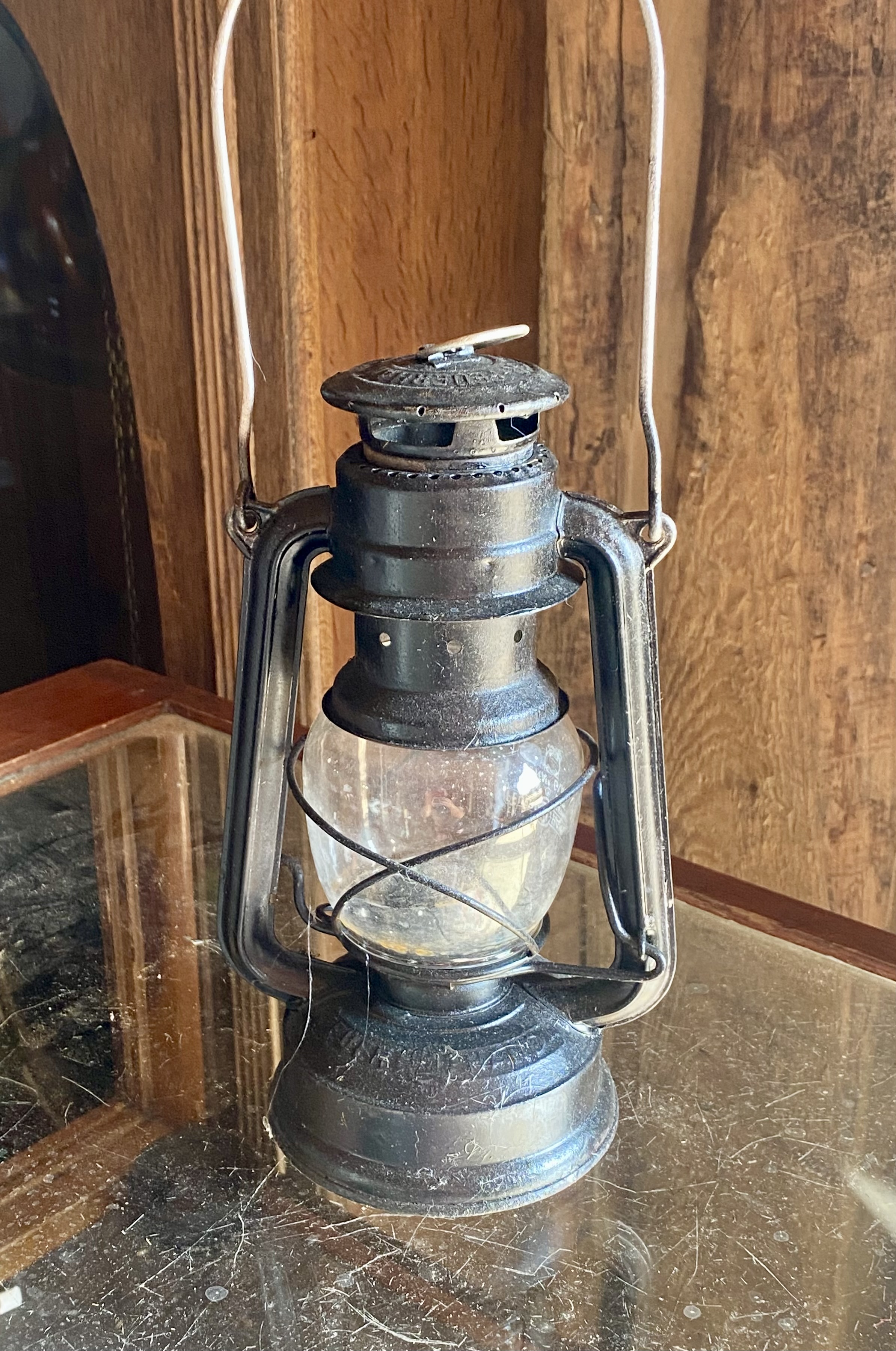 vintage-feuerhand-no-275-baby-paraffin-lantern-west-germany-original-jena-glass-255-4