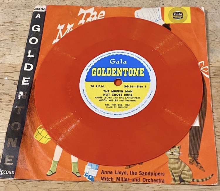 vintage-gala-goldentone-children-s-records-set-of-3-6-not-7-inch-the-muffin-man-105-4