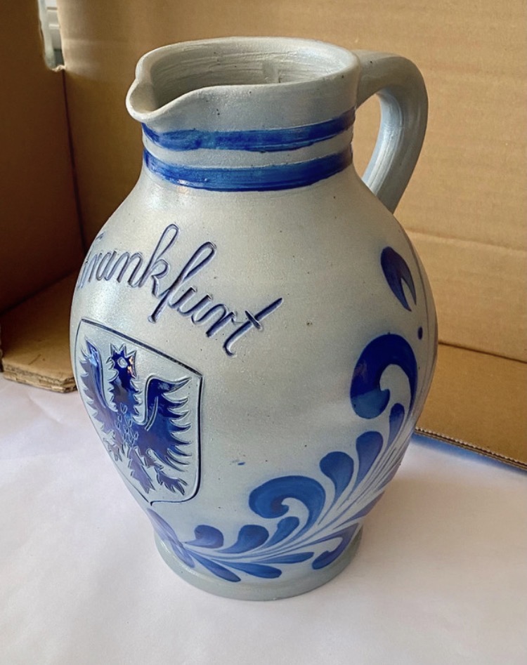 vintage-german-salt-glazed-stoneware-pitcher-jug-frankfurt-crest-bembel-24cm-cider-267-2