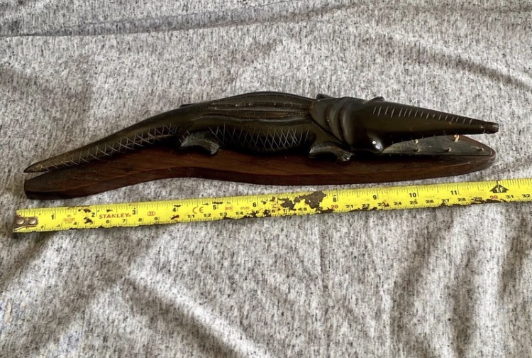 vintage-hand-carved-wood-crocodile-30cm-12-solid-wood-sculpture-013-4