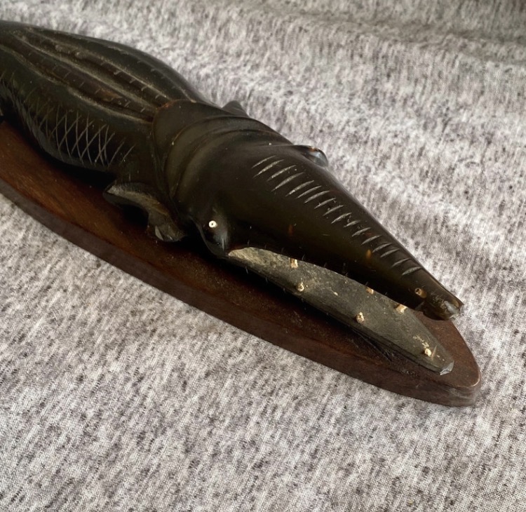 vintage-hand-carved-wood-crocodile-30cm-12-solid-wood-sculpture-013-5