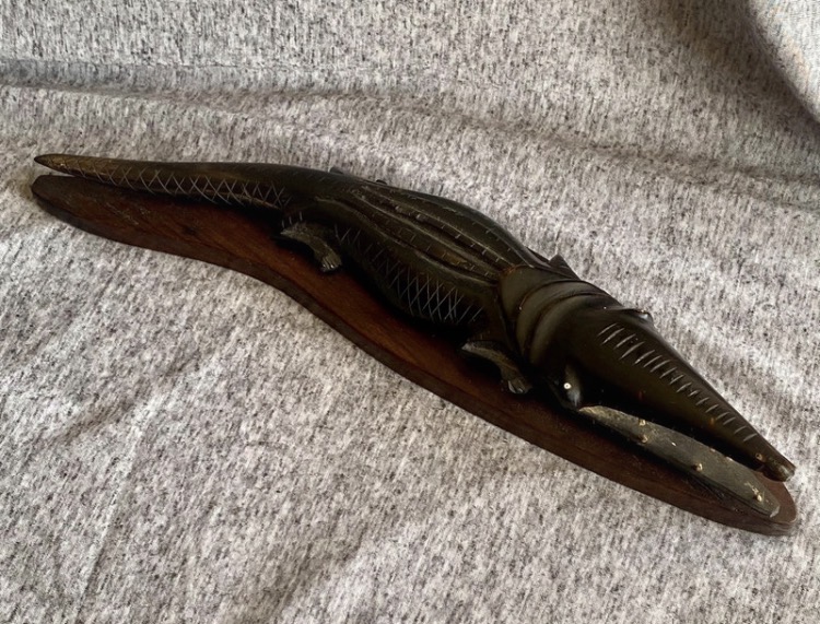 vintage-hand-carved-wood-crocodile-30cm-12-solid-wood-sculpture-013-6