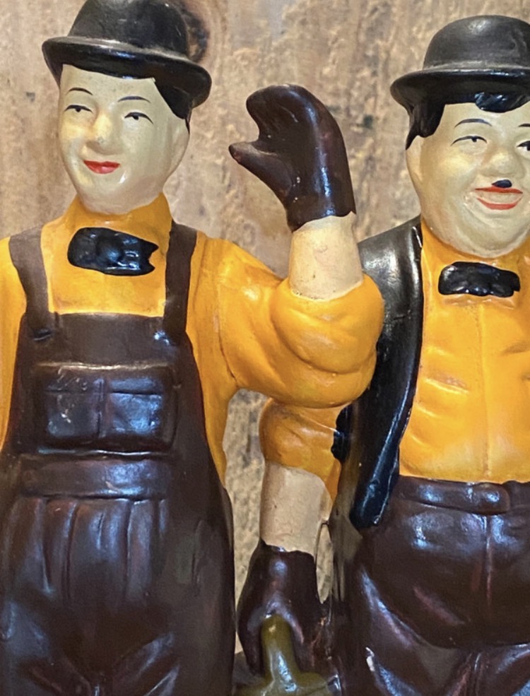 vintage-laurel-and-hardy-chalkware-figurine-13x19cm-028-6