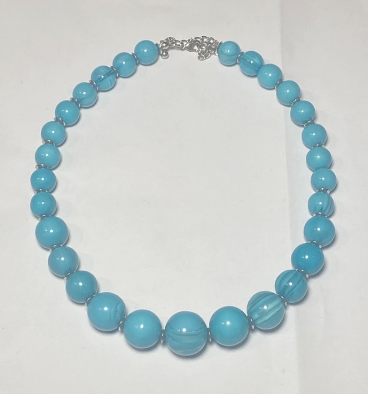 Lot 156: Vintage Marbled Blue Statement Necklace | Chunky Retro Beads