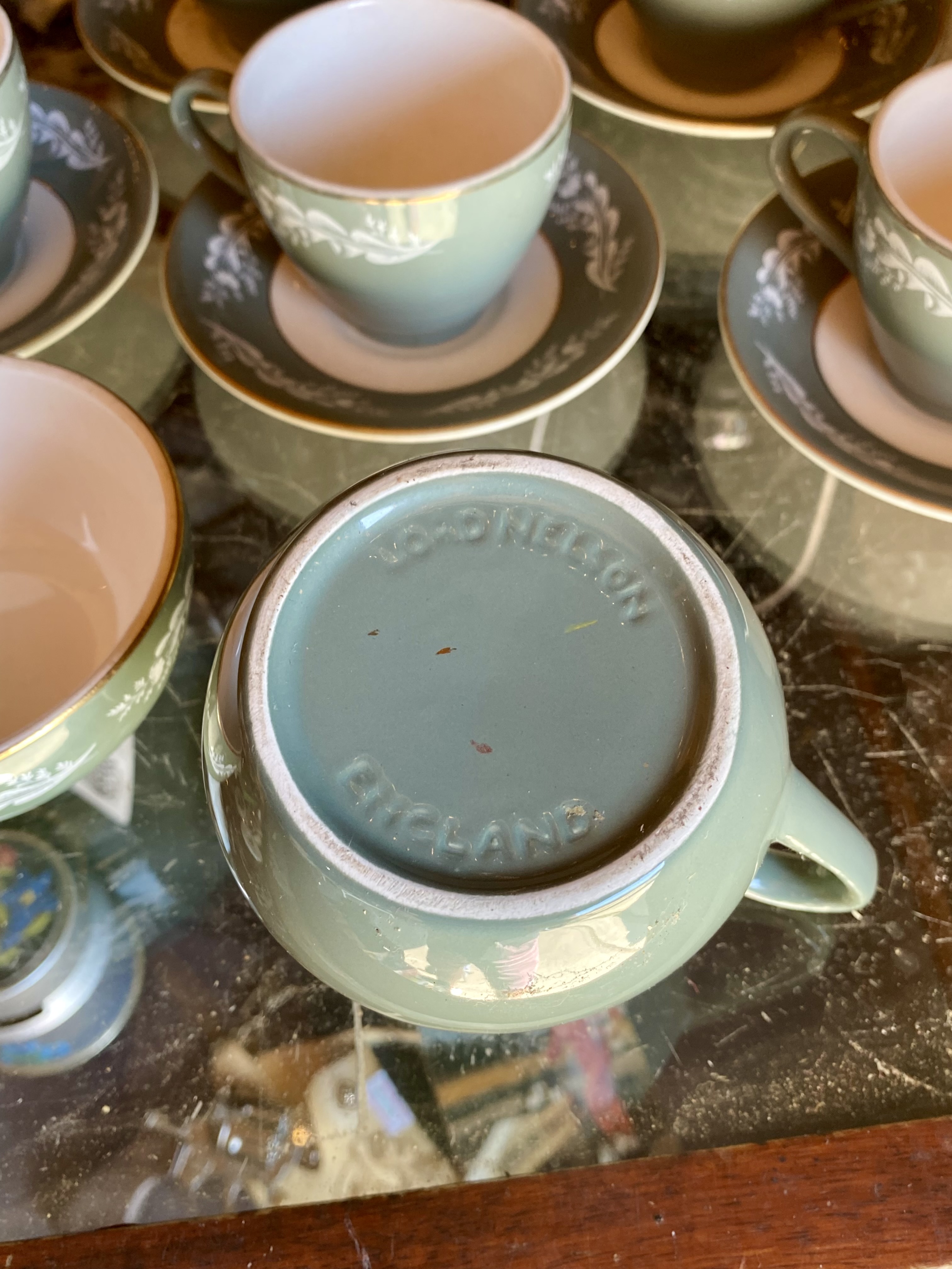 vintage-mid-century-lord-nelson-pottery-sage-green-tea-set-7-piece-5-cups-saucers-milk-jug-sugar-bowl-222-4