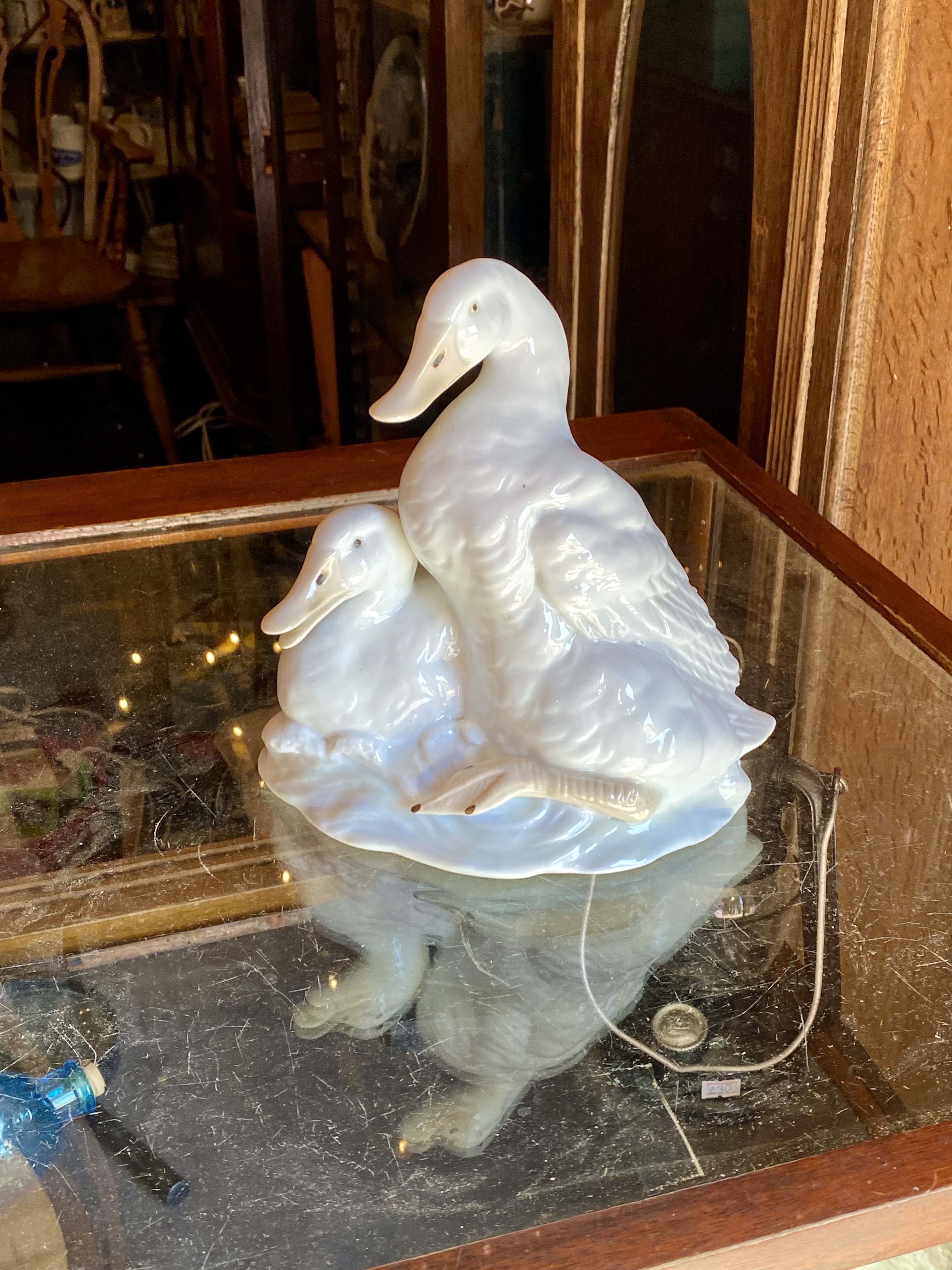 Lot 224: Vintage Opalescent Lustre Porcelain Duck Pair Figurine - 23cm High