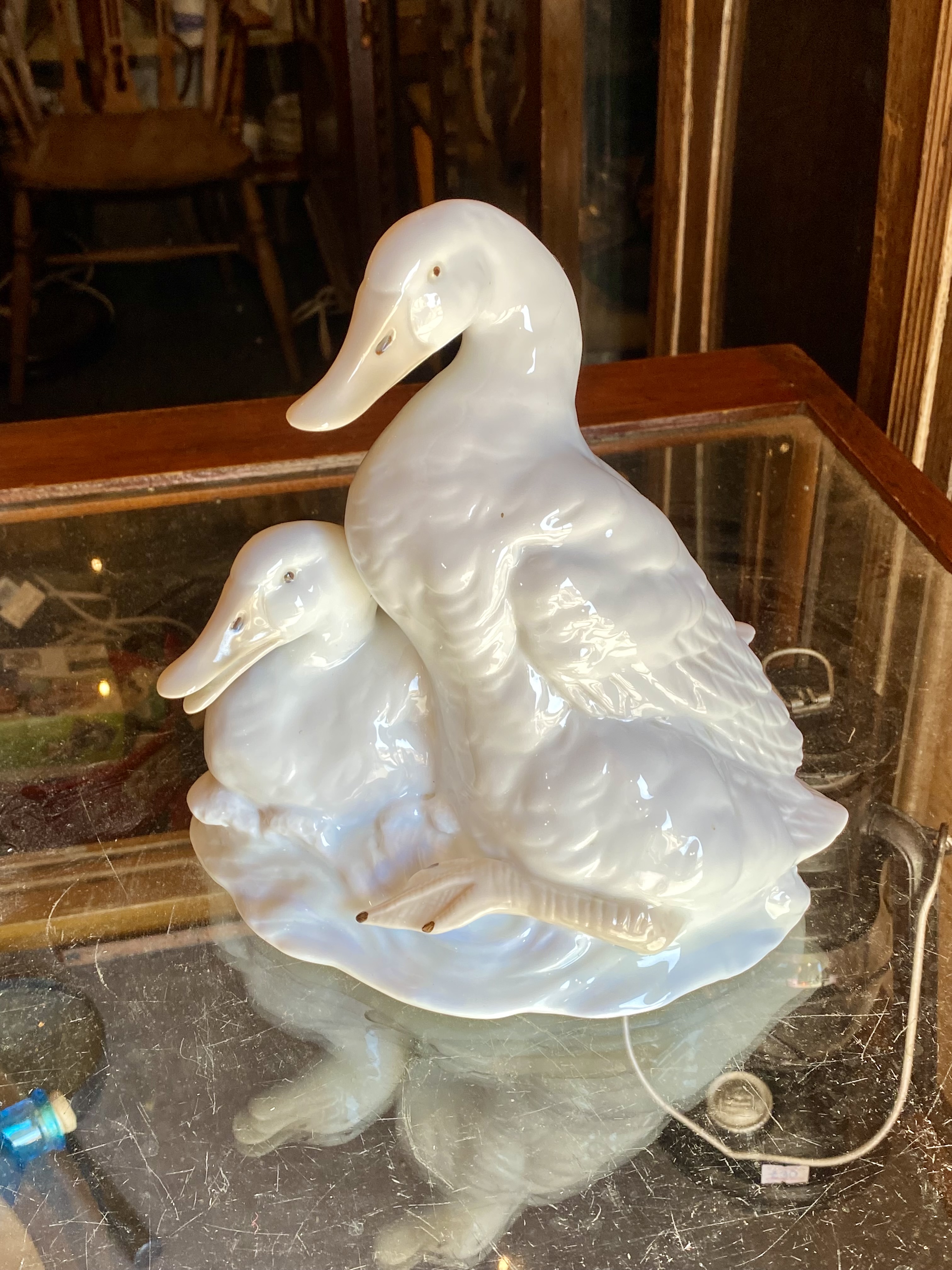 vintage-opalescent-lustre-porcelain-duck-pair-figurine-23cm-high-224-2