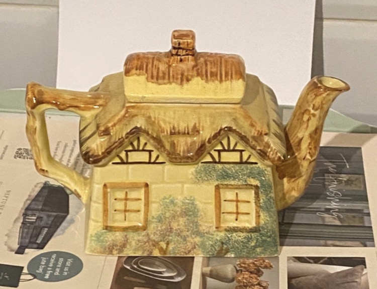 vintage-price-bros-ye-olde-cottage-teapot-made-in-england-088-2
