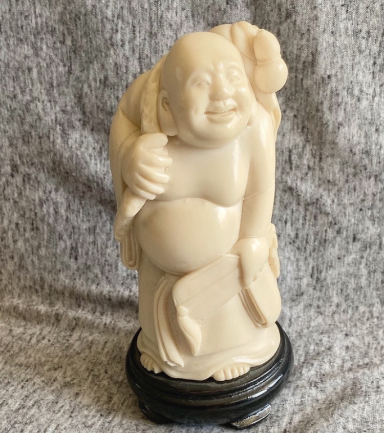 vintage-resin-laughing-buddha-hotei-figure-on-wooden-base-14cm-015-2